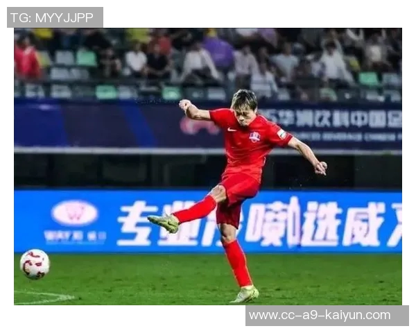 茹子楠期待身披国安战袍勇闯赛场展现拼搏精神 茹子楠期待身披国安战袍勇闯赛场展现拼搏精神